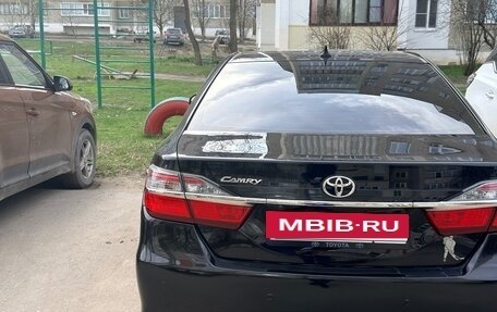 Toyota Camry, 2017 год, 2 400 000 рублей, 2 фотография