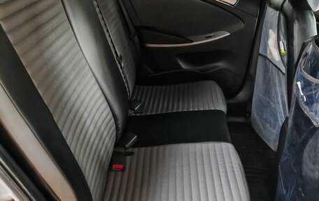 Hyundai Solaris II рестайлинг, 2014 год, 900 000 рублей, 15 фотография