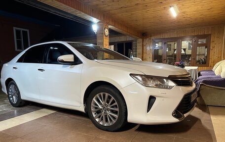 Toyota Camry, 2015 год, 1 730 000 рублей, 7 фотография