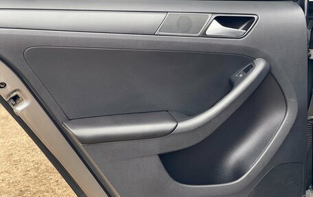 Volkswagen Jetta VI, 2014 год, 1 159 000 рублей, 16 фотография