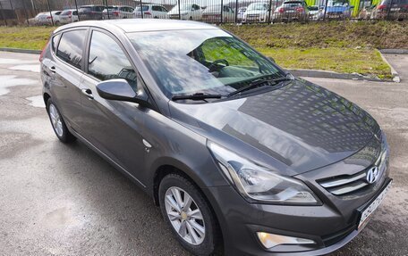 Hyundai Solaris II рестайлинг, 2014 год, 880 000 рублей, 2 фотография