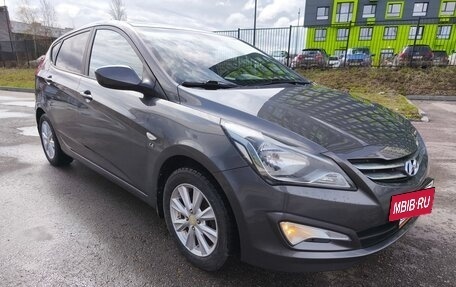 Hyundai Solaris II рестайлинг, 2014 год, 880 000 рублей, 3 фотография