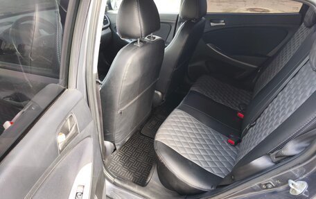 Hyundai Solaris II рестайлинг, 2014 год, 880 000 рублей, 17 фотография