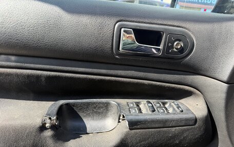 Volkswagen Golf IV, 2001 год, 200 000 рублей, 9 фотография