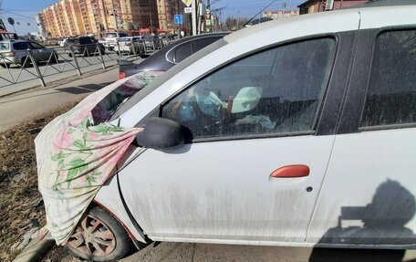 Renault Logan II, 2020 год, 320 000 рублей, 3 фотография