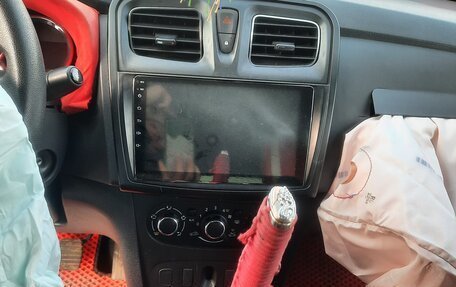 Renault Logan II, 2020 год, 320 000 рублей, 5 фотография