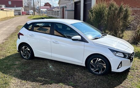 Hyundai i20 III, 2021 год, 1 800 000 рублей, 3 фотография