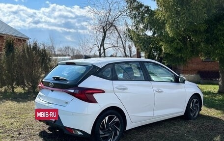 Hyundai i20 III, 2021 год, 1 800 000 рублей, 5 фотография