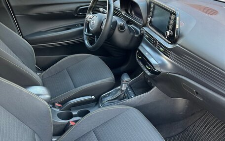 Hyundai i20 III, 2021 год, 1 800 000 рублей, 14 фотография