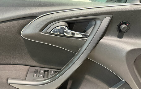 Opel Astra J, 2015 год, 830 000 рублей, 10 фотография