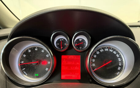 Opel Astra J, 2015 год, 830 000 рублей, 11 фотография