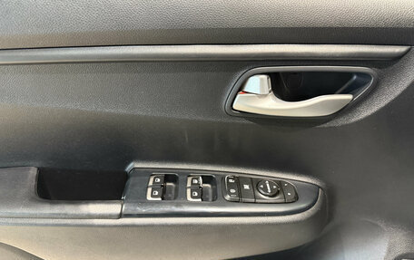 KIA Rio IV, 2017 год, 1 030 000 рублей, 10 фотография