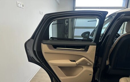 Porsche Cayenne III, 2025 год, 18 490 000 рублей, 14 фотография