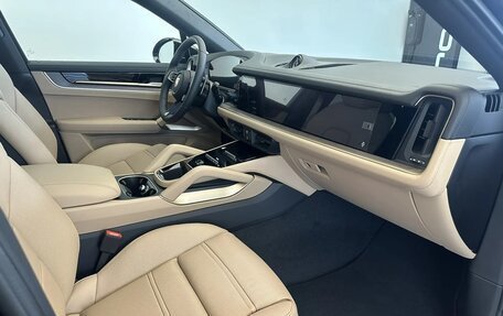 Porsche Cayenne III, 2025 год, 18 490 000 рублей, 15 фотография