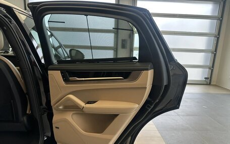 Porsche Cayenne III, 2025 год, 18 490 000 рублей, 19 фотография