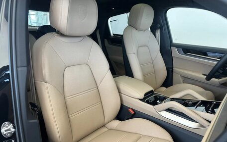 Porsche Cayenne III, 2025 год, 18 490 000 рублей, 16 фотография