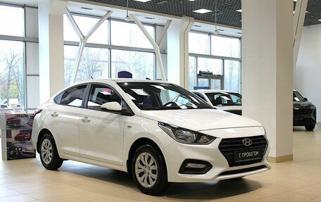 Hyundai Solaris II рестайлинг, 2018 год, 1 220 000 рублей, 3 фотография