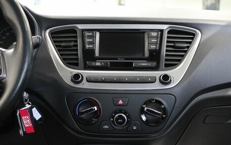 Hyundai Solaris II рестайлинг, 2018 год, 1 220 000 рублей, 13 фотография