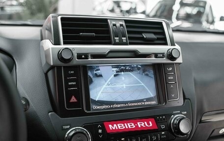 Toyota Land Cruiser Prado 150 рестайлинг 2, 2013 год, 2 490 000 рублей, 8 фотография