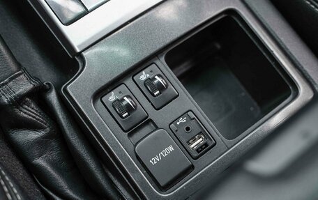 Toyota Land Cruiser Prado 150 рестайлинг 2, 2013 год, 2 490 000 рублей, 9 фотография