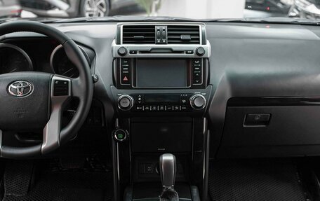 Toyota Land Cruiser Prado 150 рестайлинг 2, 2013 год, 2 490 000 рублей, 13 фотография