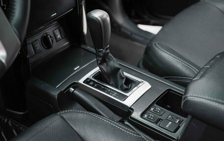 Toyota Land Cruiser Prado 150 рестайлинг 2, 2013 год, 2 490 000 рублей, 11 фотография