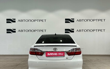 Toyota Camry, 2017 год, 1 799 000 рублей, 6 фотография