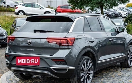 Volkswagen T-Roc I, 2022 год, 2 675 561 рублей, 4 фотография