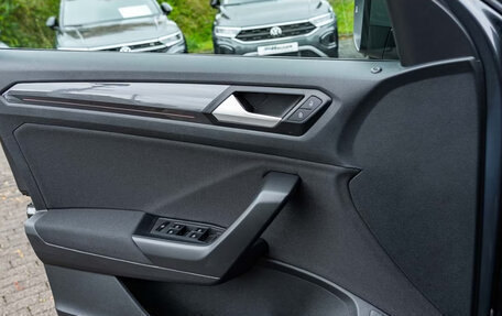 Volkswagen T-Roc I, 2022 год, 2 675 561 рублей, 17 фотография