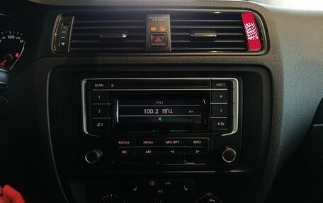 Volkswagen Jetta VI, 2015 год, 1 049 000 рублей, 11 фотография