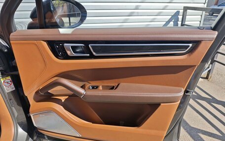 Porsche Cayenne III, 2018 год, 6 490 000 рублей, 28 фотография