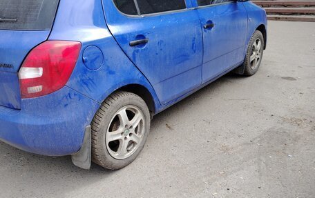 Skoda Fabia II, 2009 год, 295 000 рублей, 3 фотография