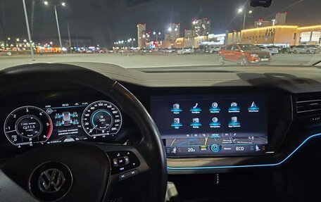 Volkswagen Touareg III, 2019 год, 5 250 000 рублей, 6 фотография