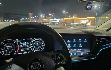 Volkswagen Touareg III, 2019 год, 5 250 000 рублей, 4 фотография