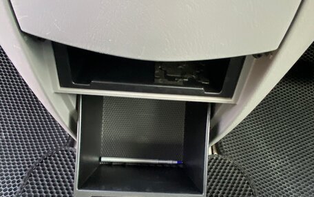 Mazda MPV II, 2001 год, 790 000 рублей, 19 фотография