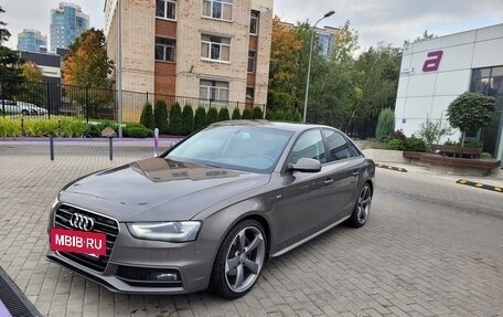 Audi A4, 2014 год, 1 950 000 рублей, 2 фотография