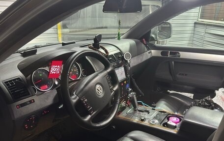 Volkswagen Touareg III, 2007 год, 999 999 рублей, 14 фотография