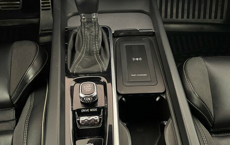 Volvo XC60 II, 2021 год, 3 750 000 рублей, 24 фотография