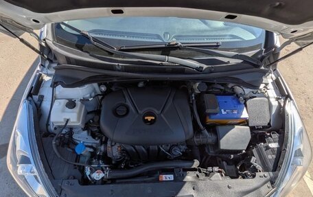 Hyundai i40 I рестайлинг, 2015 год, 990 000 рублей, 10 фотография