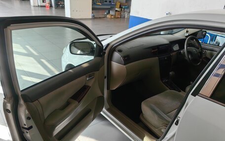 Toyota Corolla, 2001 год, 550 000 рублей, 15 фотография