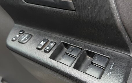 Toyota Noah III, 2009 год, 1 075 000 рублей, 14 фотография