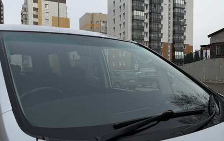 Toyota Noah III, 2009 год, 1 075 000 рублей, 23 фотография
