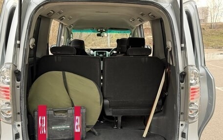 Toyota Noah III, 2009 год, 1 075 000 рублей, 27 фотография