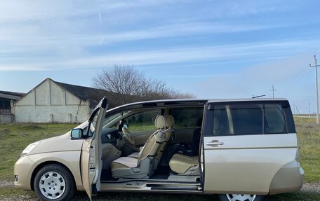 Toyota ISis I, 2012 год, 1 390 000 рублей, 10 фотография