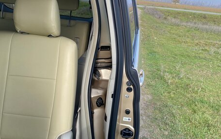 Toyota ISis I, 2012 год, 1 390 000 рублей, 11 фотография