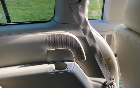 Toyota ISis I, 2012 год, 1 390 000 рублей, 19 фотография