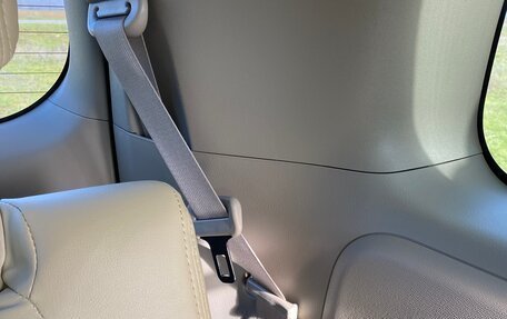 Toyota ISis I, 2012 год, 1 390 000 рублей, 23 фотография