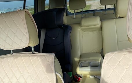 Toyota ISis I, 2012 год, 1 390 000 рублей, 14 фотография