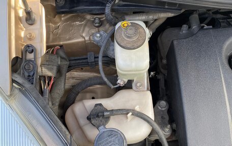 Toyota ISis I, 2012 год, 1 390 000 рублей, 39 фотография