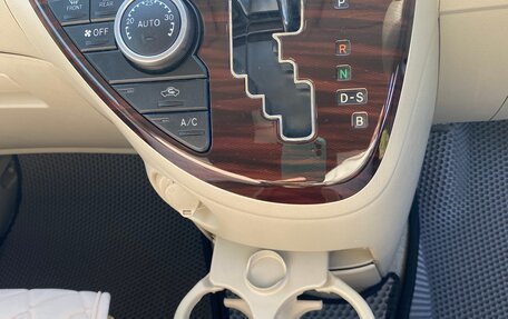 Toyota ISis I, 2012 год, 1 390 000 рублей, 29 фотография